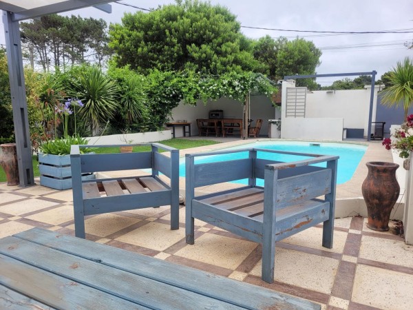 BALNEARIO BUENOS AIRES, 3 dormitorios con piscina y apartamento visitas