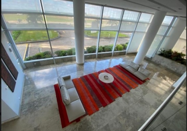 Le Parc I. 2 dormitorios en suite al mar