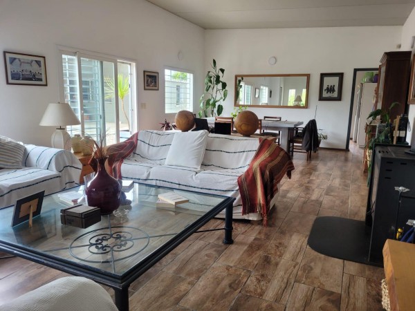 BALNEARIO BUENOS AIRES, 3 dormitorios con piscina y apartamento visitas