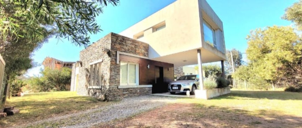 Barrio Marly, moderna casa de 4 dormitorios