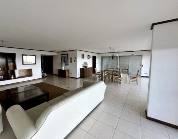 Península. Rambla, Planta Baja vista al mar, 3 dormitorios