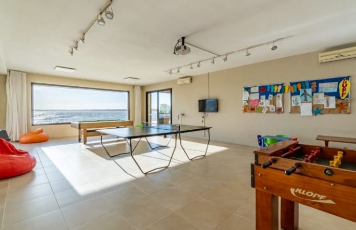 QUARTIER PUNTA BALLENA. 3 dormitorios con vista al mar