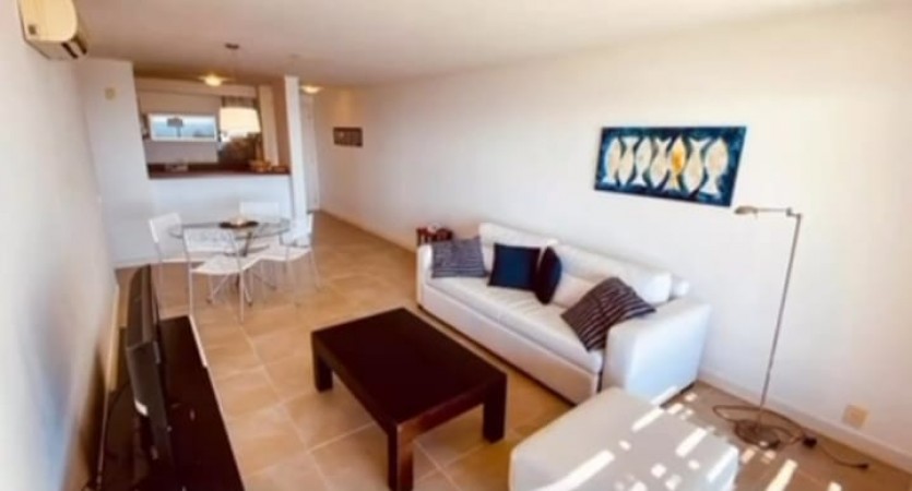 QUARTIER PUNTA BALLENA. 1 dormitorio vista al mar con parrillero