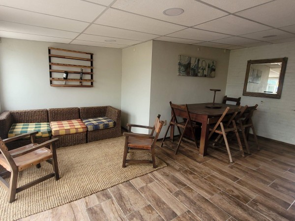 BALNEARIO BUENOS AIRES, 3 dormitorios con piscina y apartamento visitas