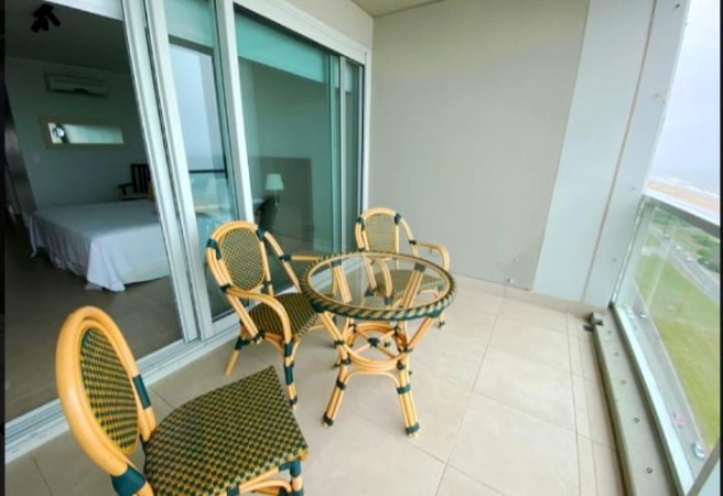 Le Parc I. 2 dormitorios en suite al mar