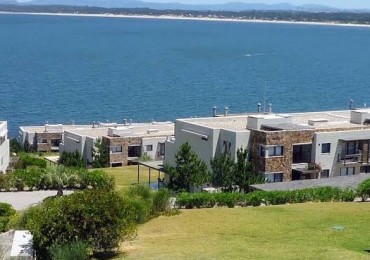QUARTIER PUNTA BALLENA. 1 dormitorio vista al mar con parrillero