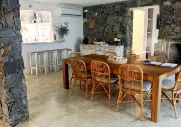 JOSE IGNACIO. Club de Mar, casa de 4 dormitorios